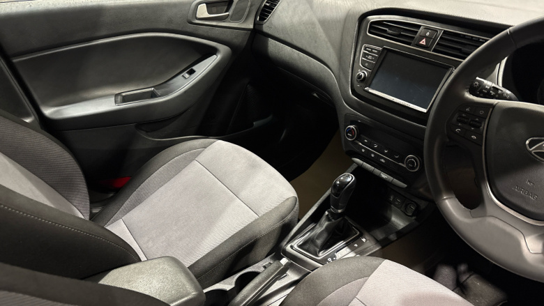 Hyundai i20 1.0 T-GDi Premium Nav 5dr Auto Petrol Hatchback